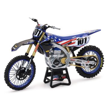 Yamaha YZ450F Motocross of Nations Eli Tomac (No 101) 1:12 Scale Model